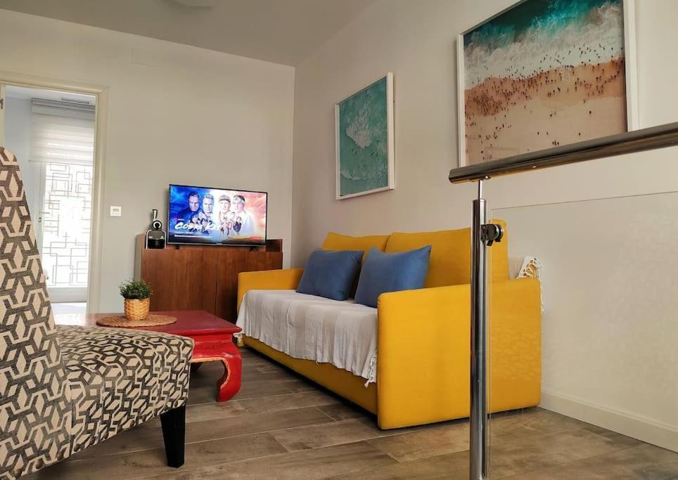 Jos'S House. Thai Loft 50Mt To La Carihuela Beach Torremolinos Luaran gambar