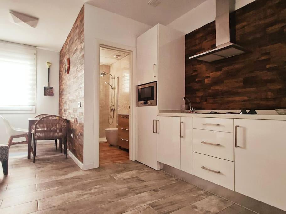 Jos'S House. Thai Loft 50Mt To La Carihuela Beach Torremolinos Luaran gambar