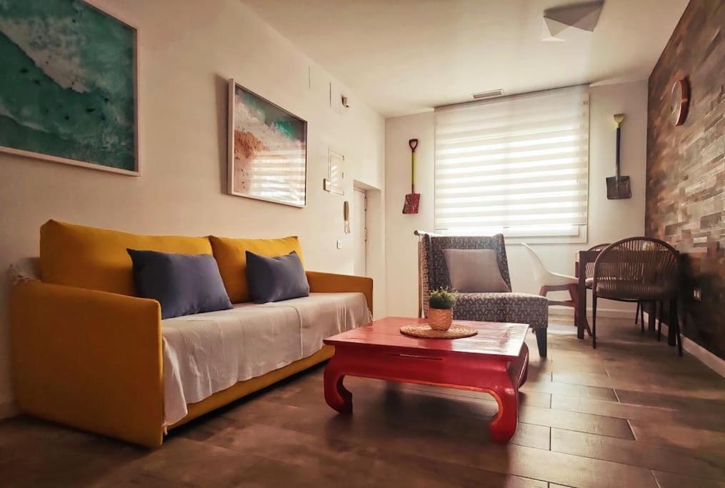Jos'S House. Thai Loft 50Mt To La Carihuela Beach Torremolinos Luaran gambar